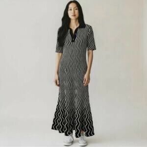 Elegant Black and White Maxi Dress